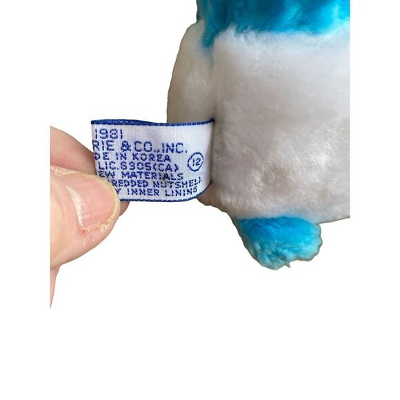 Vintage Smurfette, 1981 9 inch plush/stuffed animal/toy - Picture 3 of 4